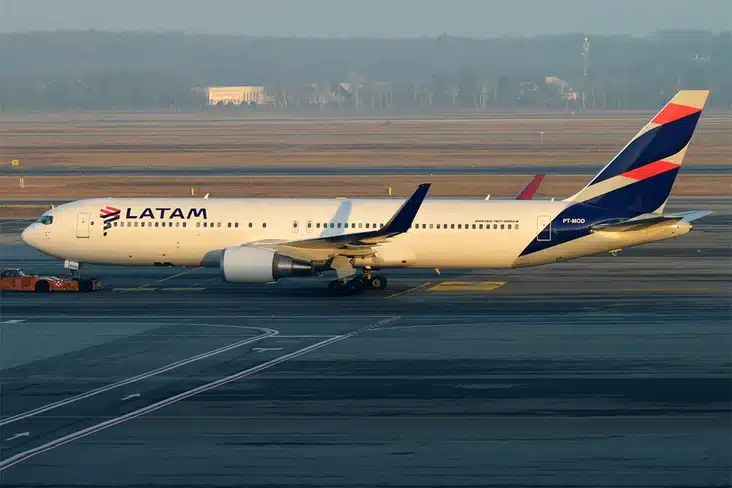 LATAM Brasil Boeing 767-300 767-300ER passageiros despedida companhia