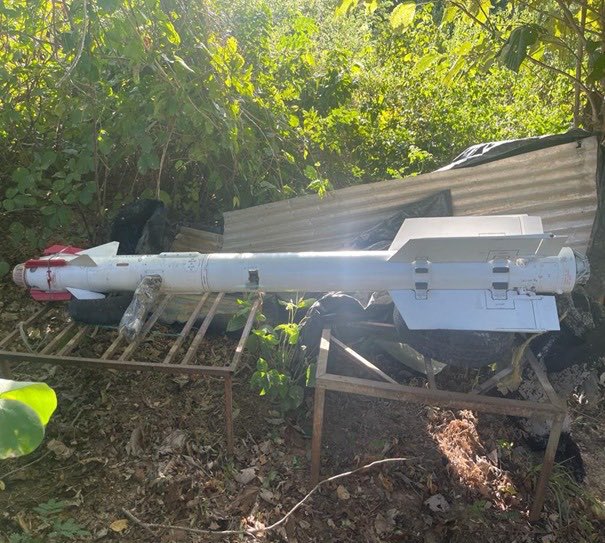 Míssil russo R-73 foi encontrado por militares da Venezuela. Foto via GNW.