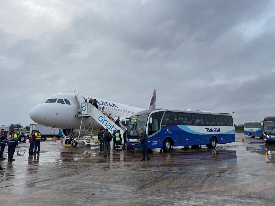LATAM realiza primeiro voo comercial da Base Aérea de Canoa
