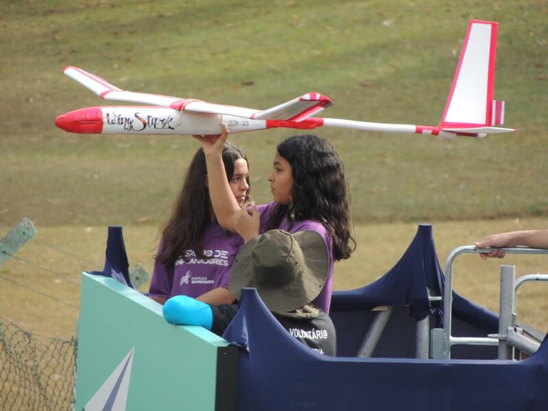 Embraer miniplanadores campeonato alunos escolas públicas
